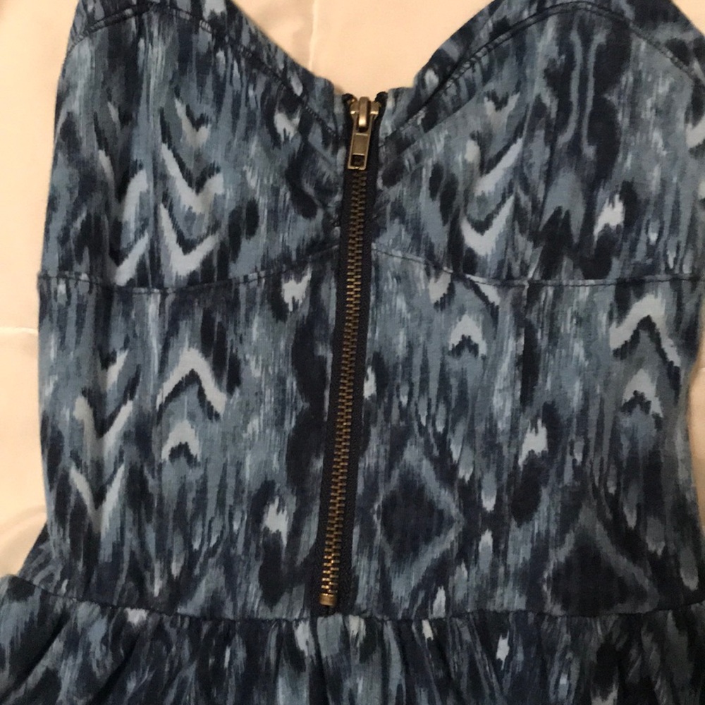 Dress - Picture 2 of 4